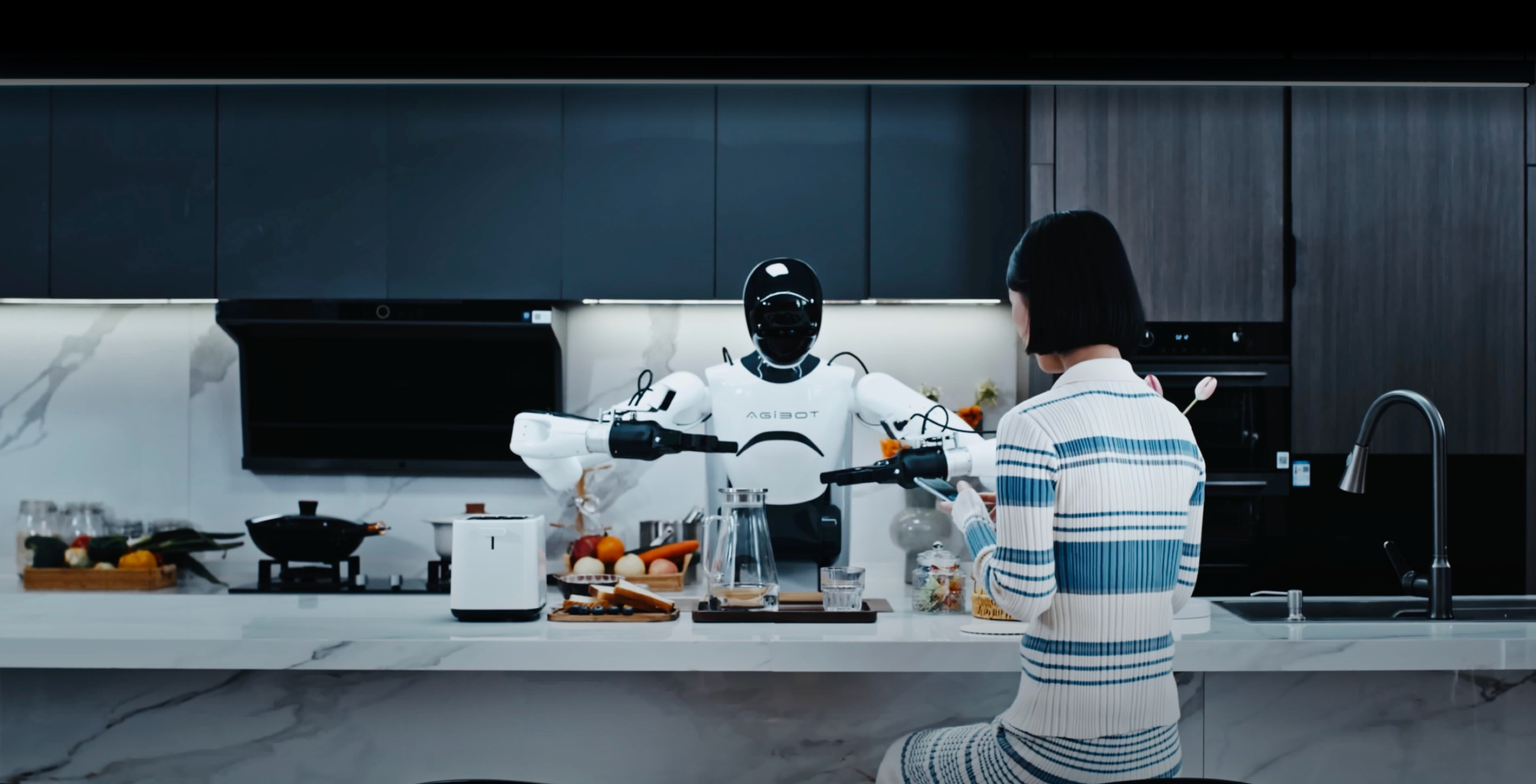 XKTY星空·中国发布！ Genie Studio：行业首款具身智能一站式开发平台